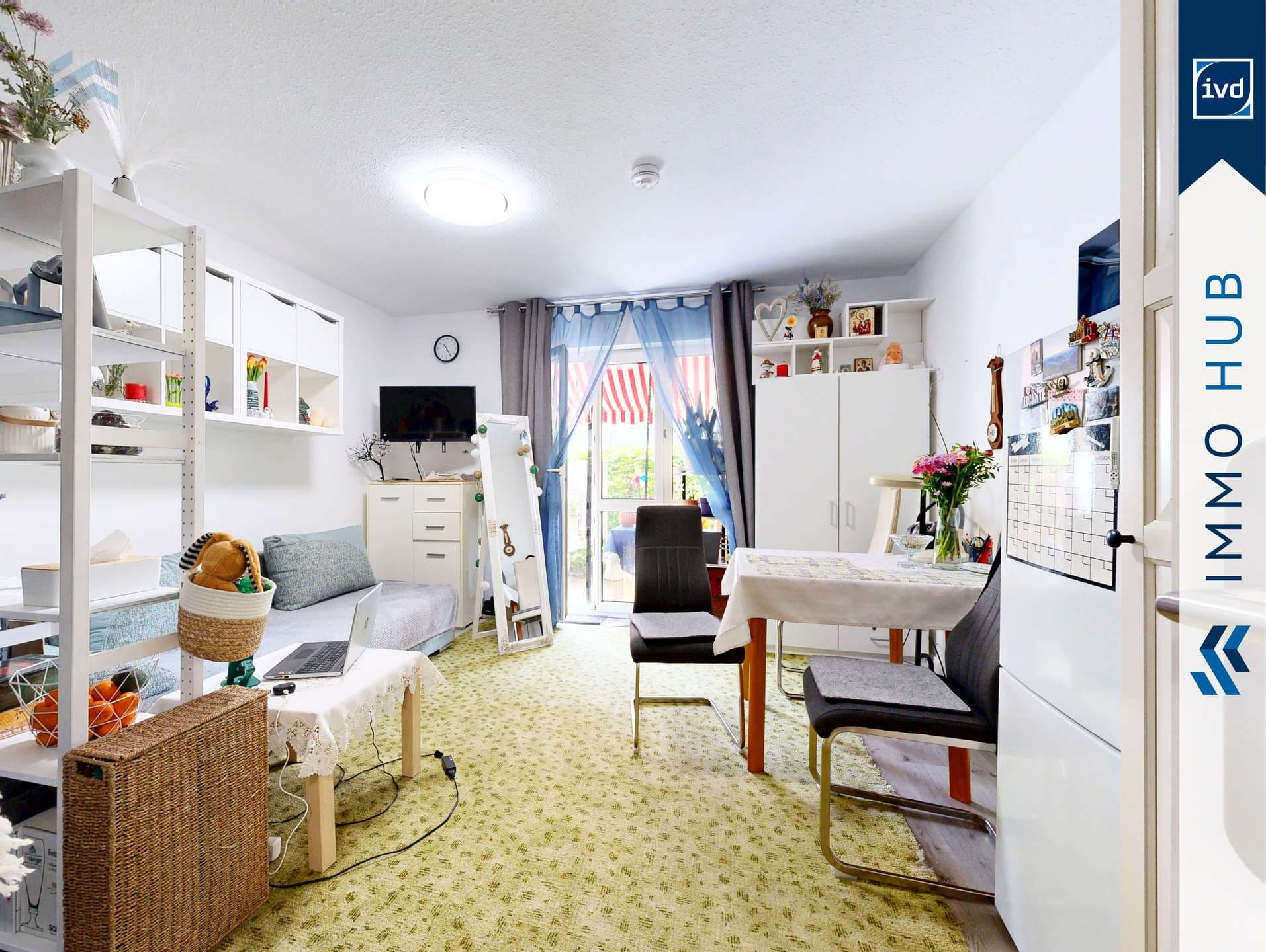 Wohnzimmer mit Terrasse